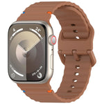 Silikonarmband mit Wellenmuster und Ziernähten, passend für Apple Watch Series 9 (41 mm), Apple Watch Ultra (49 mm), Apple Watch Series 8 (41 mm) und Apple Watch Series 8 (45 mm).