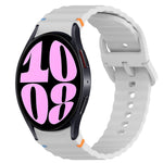 Welliges genähtes Schnellverschluss-Silikon-Uhrenarmband, für Samsung Galaxy Watch 6 44mm, für Samsung Galaxy Watch 6 40mm, für Samsung Galaxy Watch 6 Classic 43mm, für Samsung Galaxy Watch 5 Pro Golf Edition