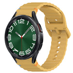 Welliges genähtes Schnellverschluss-Silikon-Uhrenarmband, für Samsung Galaxy Watch FE 40mm, für Samsung Galaxy Watch 7 44mm, für Samsung Galaxy Watch 7 40mm, für Samsung Galaxy Watch 6 Classic 47mm