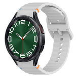Welliges genähtes Schnellverschluss-Silikon-Uhrenarmband, für Samsung Galaxy Watch 6 44mm, für Samsung Galaxy Watch 6 40mm, für Samsung Galaxy Watch 6 Classic 43mm, für Samsung Galaxy Watch 5 Pro Golf Edition