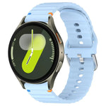 20 mm breites Silikon-Uhrenarmband mit Wellenmuster und Ziernähten, passend für Samsung Galaxy Watch 7 (40/44 mm)
