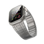 Magnetisches Milanaise-Armband aus Edelstahl mit einer Perle, passend für Apple Watch 46 mm / 49 mm / 45 mm / 44 mm