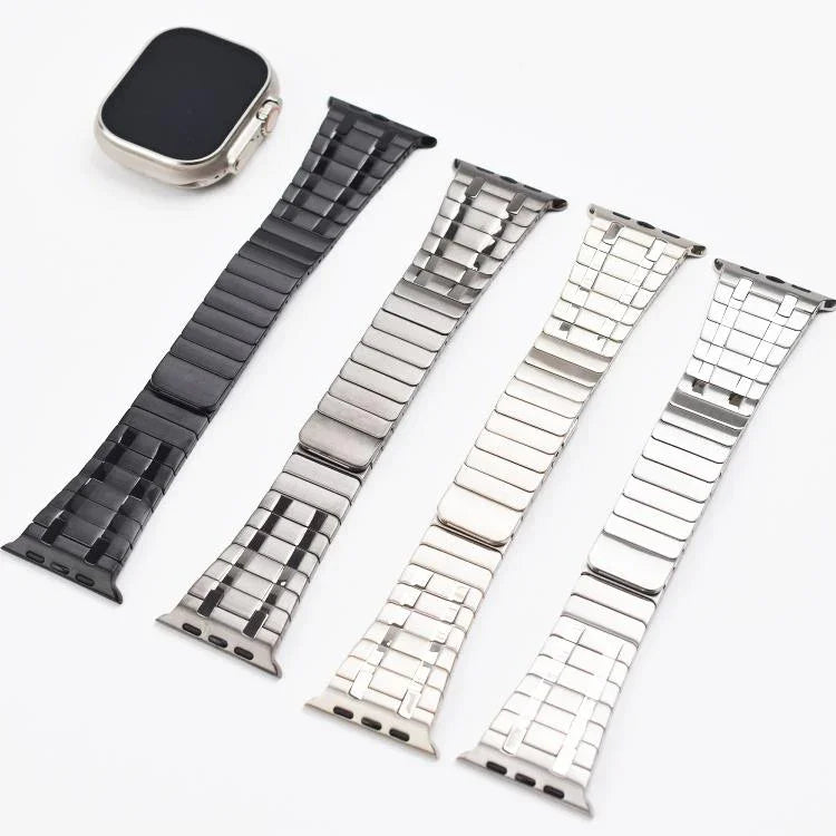 Magnetisches Milanaise-Armband aus Edelstahl mit einer Perle, passend für Apple Watch 46 mm / 49 mm / 45 mm / 44 mm