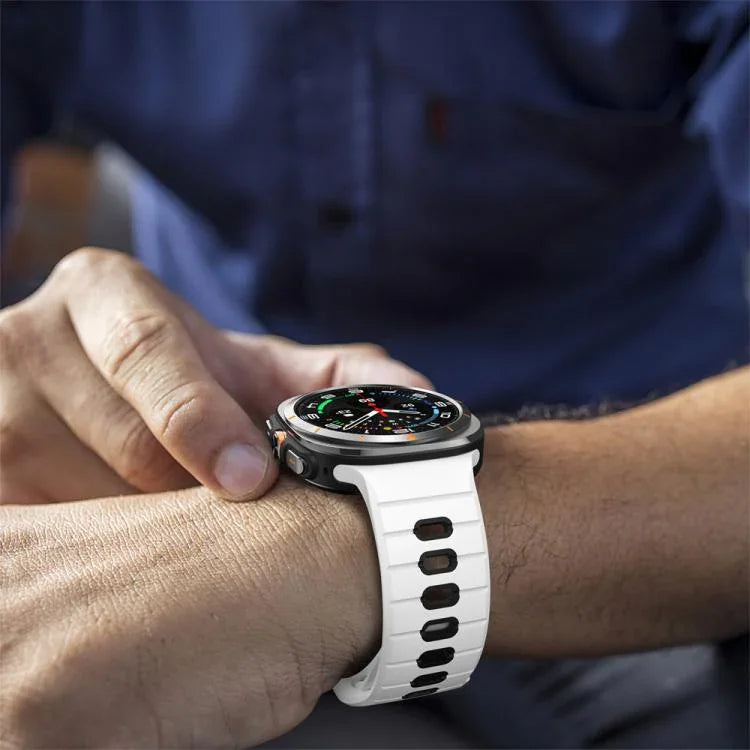 Silikon-Uhrenarmband mit horizontalen Streifen und umgekehrter Schnalle, für Samsung Galaxy Watch Ultra 47 mm / Ultra 2025