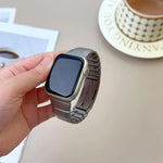 Abnehmbares, gebogenes Edelstahl-Armband, passend für Apple Watch 46 mm / 49 mm / 45 mm / 44 mm und 42 mm / 41 mm / 40 mm / 38 mm