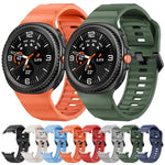 Schwarzes Silikon-Uhrenarmband mit Wellenmuster und Dornschließe, passend für Samsung Galaxy Watch8 / Watch8 Classic
