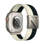 Zweifarbiges Nylon-Armband mit Z-förmigem Magnetverschluss, passend für Apple Watch 46 mm / 49 mm / 45 mm / 44 mm und 42 mm / 41 mm / 40 mm / 38 mm