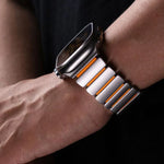 Norman Magnetverschluss-Uhrenarmband aus Titan, passend für Apple Watch 46 mm / 49 mm / 45 mm / 44 mm