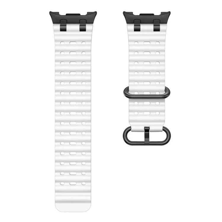 Atmungsaktives Silikonarmband mit Löchern, schwarzer Ringschnalle, passend für Samsung Galaxy Watch8 / Watch8 Classic