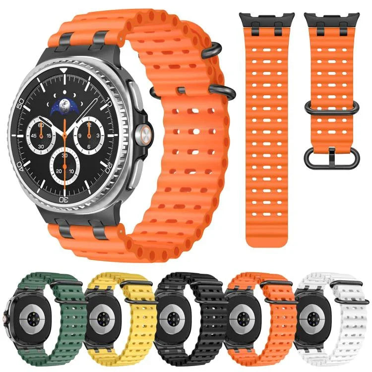 Atmungsaktives Silikonarmband mit Löchern, schwarzer Ringschnalle, passend für Samsung Galaxy Watch8 / Watch8 Classic