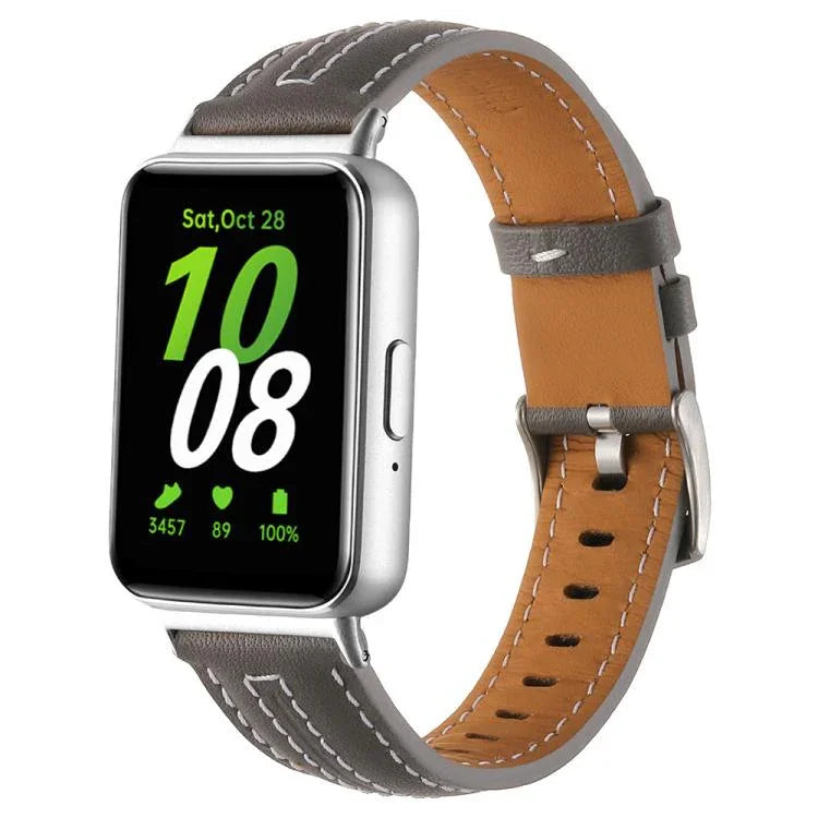 Silbernes, konkaves Lederarmband mit Dornschließe, passend für Samsung Galaxy Fit 3