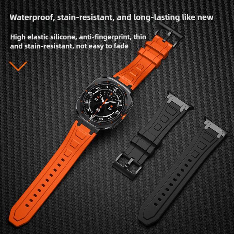 Dreilagiges, robustes Silikon-Armband für Samsung Galaxy Watch Ultra / Ultra 2025
