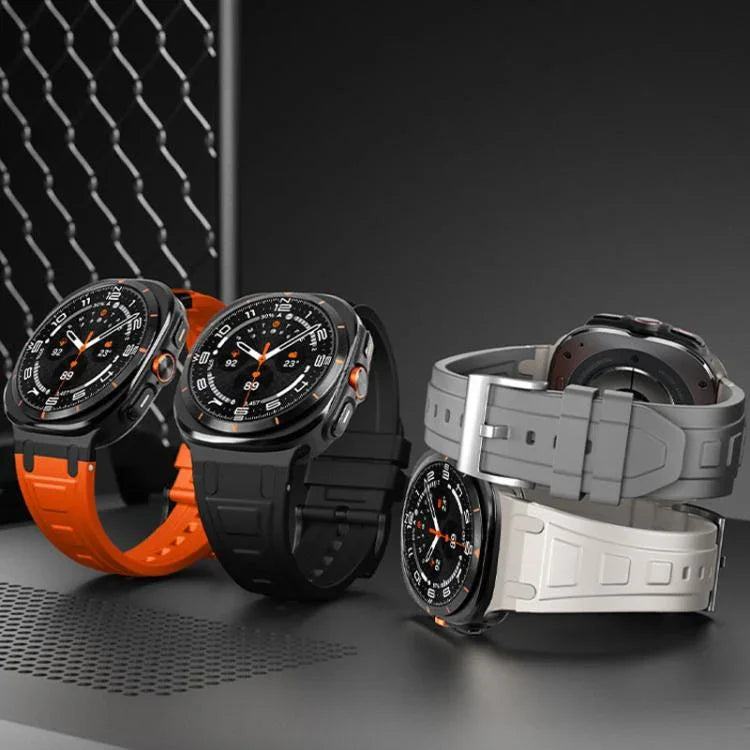 Dreilagiges, robustes Silikon-Armband für Samsung Galaxy Watch Ultra / Ultra 2025
