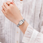 SKMEI 1407 Business Fashion Damenuhr mit Strass, zart und elegant, quadratisch, Zinklegierung, Quarzuhr für Damen, Silber