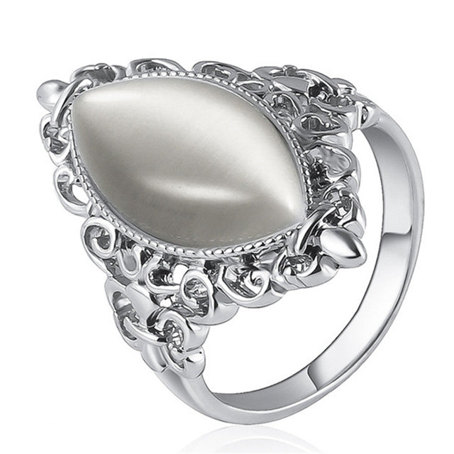 Vintage Damenring mit Wassertropfen und Opal im Ethno-Stil, 6, 8, 9