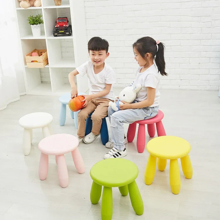 Bunter Kinderhocker Babyhocker Kunststoff Kindergartenhocker