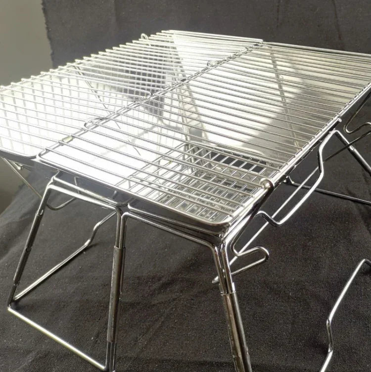 Höhenverstellbarer Camping-Grill aus Edelstahl, faltbarer Holzkohlegrill, 31x31x21cm