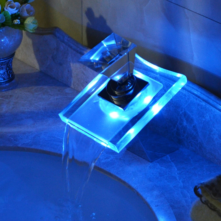 LED Wasserfallarmatur, farbenfrohe Temperaturregelung, farbwechselnde Verbrühschutzarmatur, farbwechselnde Armatur