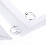 Sterlingsilber Ohrringe einfache platinbeschichtete Ohrringe temperamentvolle kleine Kugelohrringe, SCE782-A