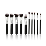 10-teiliges Make-up-Pinselset in Silber/Gold, bestehend aus 10 silber-schwarzen, 10 platinfarbenen, 10 gold-schwarzen, 10 weiß-silbernen, 10 roségoldenen und 10 roségoldenen Pinseln.