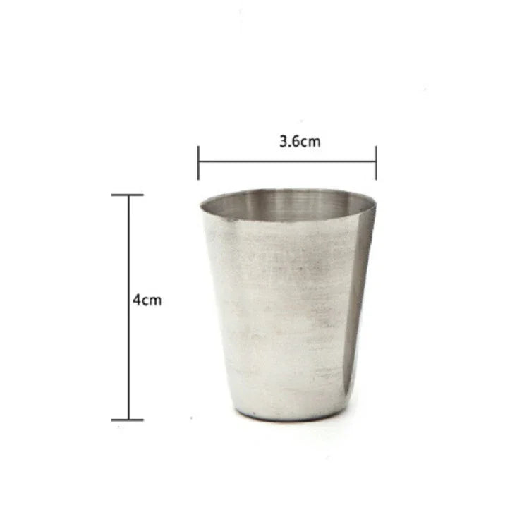 4-in-1 Outdoor Mini-Edelstahltasse Wandern Camping Reise Tragbarer Trinkwasserbecher Set Lederbecher, 30ML