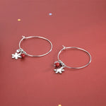 Ohrringe aus 925er Sterlingsilber mit funkelndem Diamanten, roter Kugel und Schneeflockenmotiv – Weihnachtsohrringe