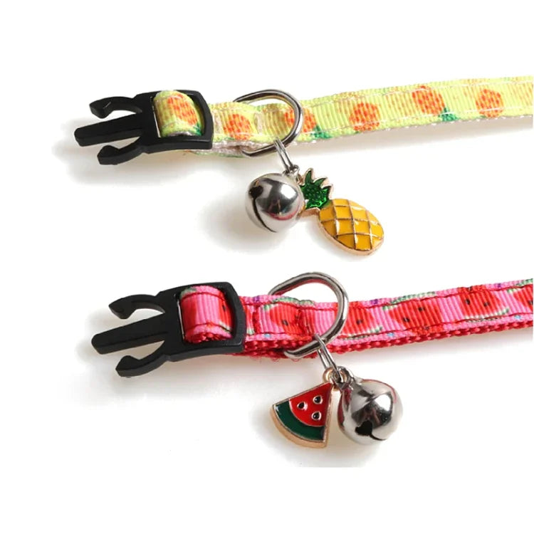 Katzenhalsband mit Fruchtmotiven und Glöckchen, 1 x 28 cm