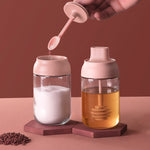 3er-Set Macaron-Band, feuchtigkeitsdichter Deckel, Löffel, eine Gewürzdose, Glas-Gewürzflasche mit Etikett, Gewürzflasche, Honigflasche, Pinselölflasche