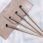 4-teiliges Make-up-Pinselset: Lidschattenpinsel, weiche Borstenpinsel für Details, Verwischpinsel mit Pinselbeutel, Gold, Silber