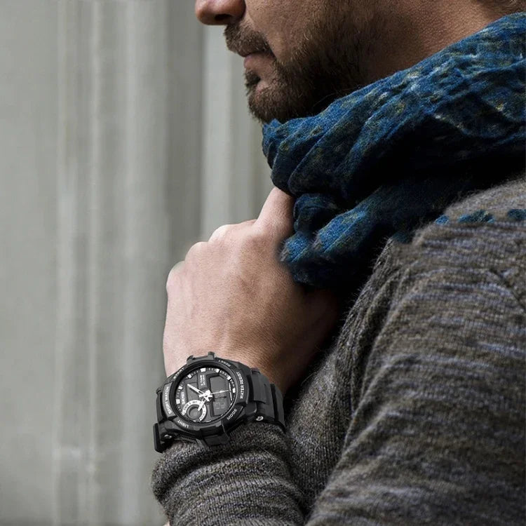 SKMEI 1357 Herren Multifunktionale Sport Digitaluhr Studenten Wasserdichte Uhr, Rot, Blau, Schwarz