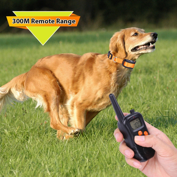 998DC Bellkontrolle Ferntrainer Anti-Biss-Halsband Elektroschock-Hundetrainingsgerät, UK-Stecker