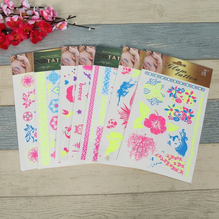 10 Stück fluoreszierende Blumen-Armtattoo-Aufkleber, wasserfeste Feder-Armtattoo-Aufkleber, DKCS010, DKCS017, DKCS019, DKCS022, DKCS025, DKCS028, DKCS032, DKCS033, DKCS034, DKCS036, DKCS037, DKCS042
