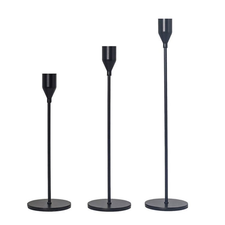 3 PCS / Set Wohndeko Hochzeit Schmiedeeisen Kerzenhalter, Stil: 3 PCS / Set Dicker Boden (Rosenrot), 3 PCS / Set Dicker Boden (Silber), 3 PCS / Set Dünner Boden (Schwarz), 3 PCS / Set Dünner Boden (Imitationsgold), 3 PCS / Set Dünner Boden (Silber) ...