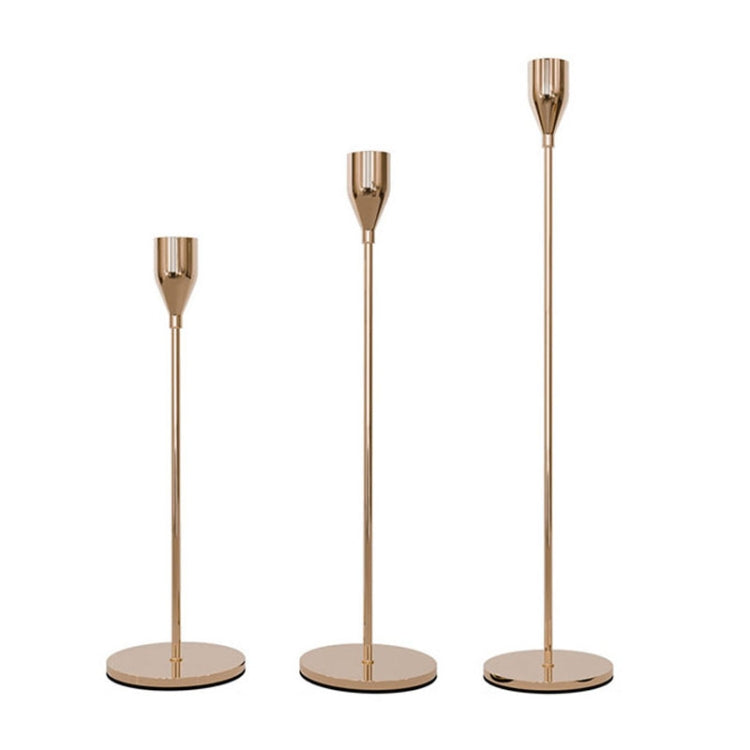 3 PCS / Set Wohndeko Hochzeit Schmiedeeisen Kerzenhalter, Stil: 3 PCS / Set Dicker Boden (Rosenrot), 3 PCS / Set Dicker Boden (Silber), 3 PCS / Set Dünner Boden (Schwarz), 3 PCS / Set Dünner Boden (Imitationsgold), 3 PCS / Set Dünner Boden (Silber) ...