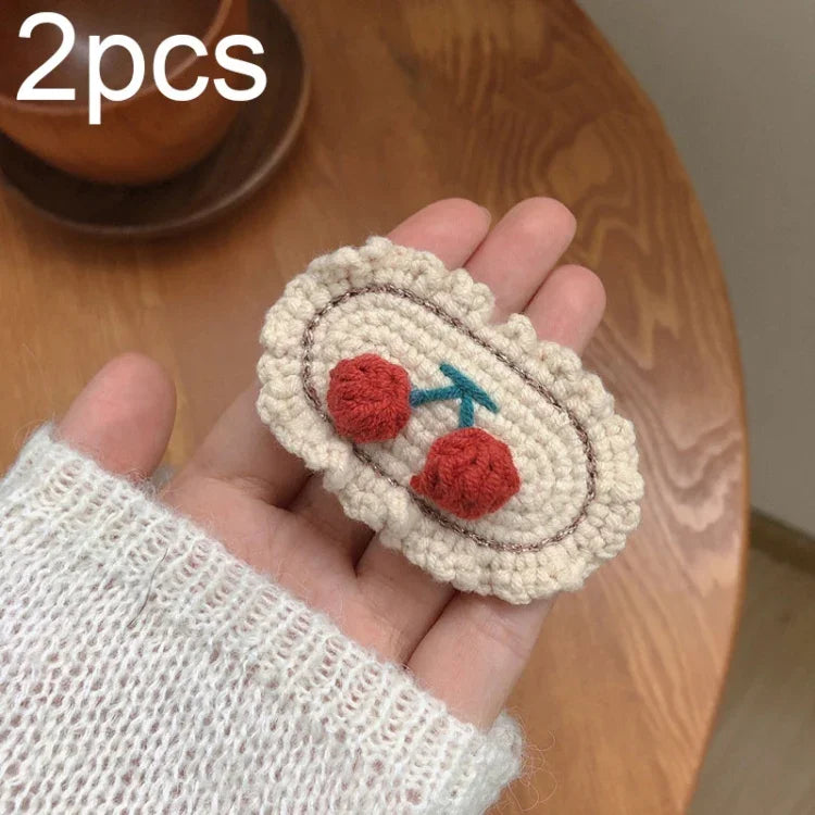 B316 2er-Pack niedliche Haarspangen aus Wolle, handgefertigt, vielseitig einsetzbar, Beige, Kirschrot