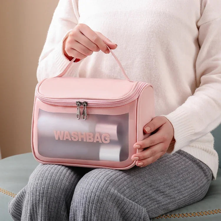 PVC-Kosmetiktasche, durchscheinend, mattiert; PU-Badetasche mit Klappverschluss