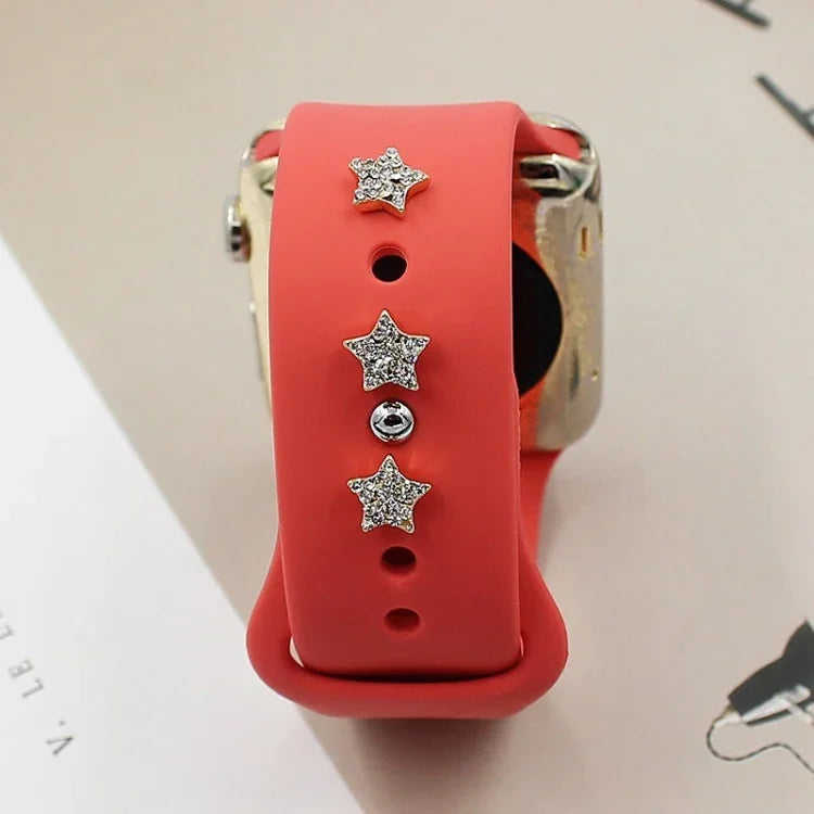 2 Stück Uhrenarmband Silikonband Dekorative Diamantschnalle Bandnägel, Ein Diamantherz, Diamantzeiger, Diamantbär, Diamantklee, Ein Diamantpentagramm, Vollständig besetztes Pentagon, Vollständig besetztes Herz, Diamantlibelle