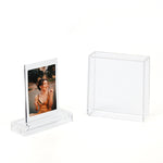 Doppelseitiger transparenter quadratischer Fotorahmenständer für Polaroids