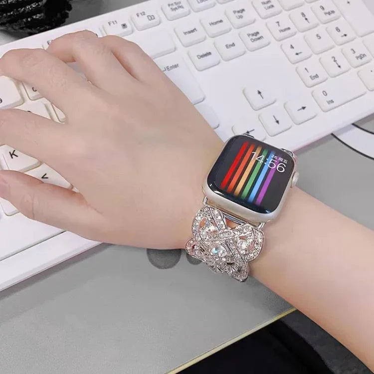 Metallarmband mit Blütenblattmuster und Diamanten für Apple Watch Series 9 / 8 / 7 / 6 / SE / 5 / 4 / 3, 1215 Silber, 1202 Silber, 1215 Schwarz, 1202 Schwarz, 1215 Roségold, 1202 Roségold, 1202 Roségold-Rot, 1215 Gold