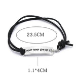 Niemals aufgeben Armband Schlichtes Leder-Samt-Buchstaben-Beharrlichkeitsarmband