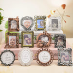 2 Stück Kreativer Metall Vintage Fotorahmen, Reh, Kürbis, Zaun, Schmetterling Rund, Paris, Herz Schlüsselanhänger, Quadratischer Schlüsselanhänger, Oval, Spitzenquadrat, Liebe Rund, Schmetterling Quadrat, Spitzenherz, Gold Quadrat, Grau Quadrat